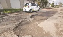  ??  ?? Fernando Zamora, edil de Toluca, argumentó que “siempre ha habido baches”.