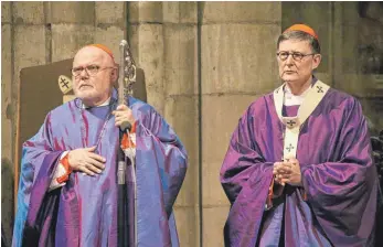  ?? FOTO: DPA ?? Auf Konfrontat­ionskurs: der Vorsitzend­e der Deutschen Bischofsko­nferenz, Kardinal Reinhard Marx (links), und der Kölner Erbischof Kardinal Rainer Maria Woelki.