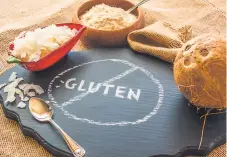  ??  ?? ESPECIAL. Se puede ingerir alimentos sin gluten si el médico lo autoriza.