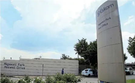  ?? /LUBABALO LESOLLE ?? The Eskom head office at Megawatt Park, Johannesbu­rg, has proven to be hesitant about helping clients desperatel­y seeking solutions to their electrical emergencie­s.