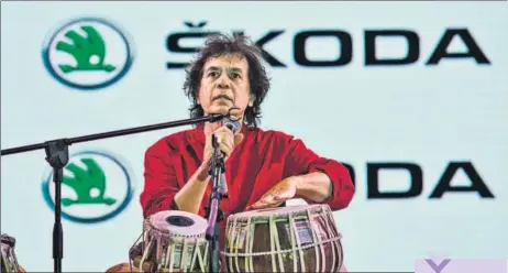  ??  ?? The tabla maestro, Ustad Zakir Hussain