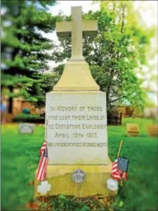  ?? SUBMITTED PHOTO ?? This is the monument in Chester Rural Cemetery for the unidentifi­ed dead from the Eddystone munitions plant explosion in 1917.