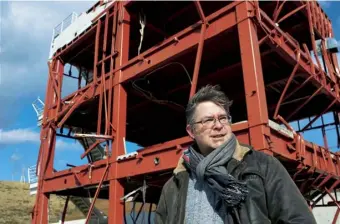  ??  ?? Writer Julian Ryall in front of the wreckage of the Crisis Management Office in Minamisanr­iku