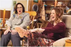  ?? RICHARD FOREMAN/LIONSGATE ?? Phyllis Smith, left, and Vanessa Bayer in “Barb and Star Go to Vista Del Mar.”