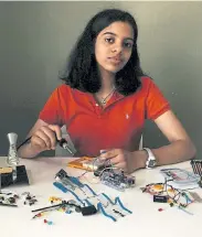  ?? The New York Times Co. Marcus Smith, © ?? Neha Shukla, 15, is seen via Facetime working on her invention, which encourages social distancing, at her home in Mechanicsb­urg, Pa., on Aug. 10.