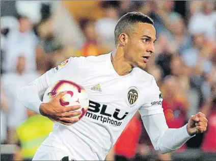  ?? FOTO: EFE ?? Rodrigo Moreno, una de las grandes esperanzas del Valencia para luchar por los octavos de final.