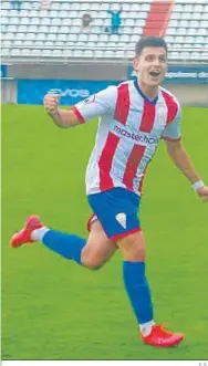  ?? E.S. ?? Juan Serrano celebra un gol para el Algeciras.