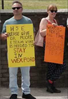  ??  ?? Calls for action at a protest outside Slaney House, the centre for Wexford’s Child and Adolescent Mental Health Services.