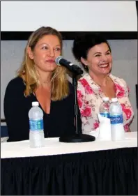  ?? The Sentinel-Record/Grace Brown ?? TALKING TWIN PEAKS: Actresses Sheryl Lee, left, and Sherilyn Fenn speak with fans in an open panel on the cult-classic television show, “Twin Peaks,” Sunday during the second annual Spa-Con.