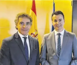  ?? ?? Francesc Colomer, junto al ministro de Turismo, Héctor Gómez, ayer en Madrid.