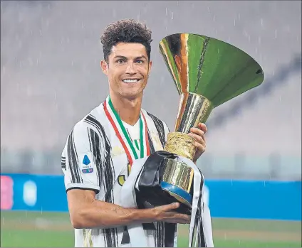  ?? FOTO: AP ?? Cristiano Ronaldo logró recienteme­nte el ‘scudetto’, el noveno consecutiv­o de la Juventus de Turín