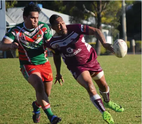  ?? PHOTO: SAM FLANAGAN ?? SLICK SKILLS: Dalby Diehards centre Steve Franciscus proves a handful for the Pittsworth Danes defence earlier in the TRL season.