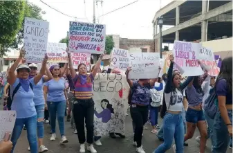  ?? LA PRESIDENTA DEL IEEG EN EL TIEMPO DE LAS MUJERES, NO ECHA LAS CAMPANAS AL VUELO FOTO: CORREO ??