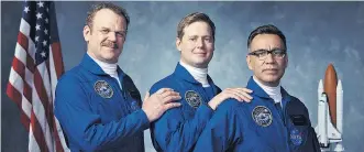  ??  ?? Wollen als Bewohner der Moonbase 8 hoch hinaus: John C. Reilly als Cap, Tim Heidecker als Rook und Fred Armisen als Skip (von links).