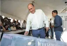  ??  ?? Proceso electoral. Rubén Moreira no ve problemas para que el tribunal resuelva que Riquelme ganó la elección de Coahuila.