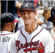  ?? CURTIS COMPTON / CCOMPTON@AJC.COM ?? Braves right-handerMike Sorokawas limited to fifive major league starts last season because of shoulder inflflamma­tion.