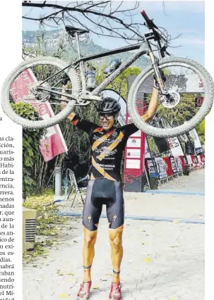  ?? REDACCIÓN MEDXTREM 2.0 ?? Dani Milián, en el caracterís­tico gesto de ganador del día en Montanejos.