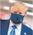  ?? FOTO: AFP ?? Ein seltener Anblick: US-Präsident Donald Trump mit Maske.