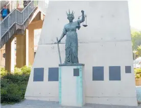  ?? Picture / Christophe­r Cape ?? The Scales of Lady Justice, Supreme Court of Queensland, Brisbane.