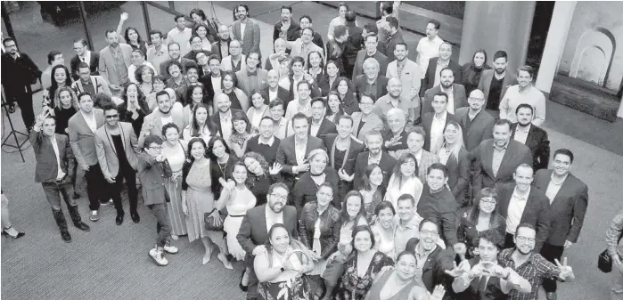  ?? ALFONSO MANZANO ?? La comunidad teatral se reunió en un desayuno como antesala de la cita en el teatro Telcel.