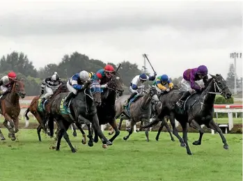  ?? PHOTO: TRISH DUNELL ?? Dijon Bleu beats Mark Two at Te Rapa yesterday.