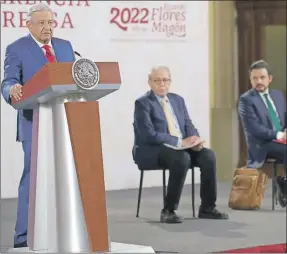 ?? ?? El presidente Andrés Manuel López Obrador en un momento de su rueda de prensa matutina en Palacio Nacional. Este viernes la “mañanera” del mandatario se transmitir­á nuevamente desde la capital yucateca