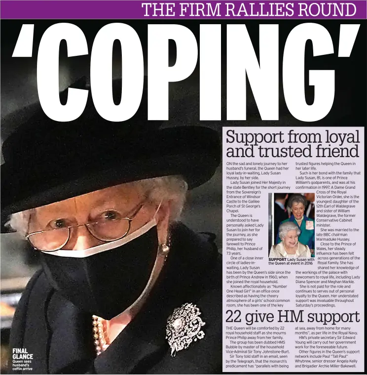  ??  ?? FINAL GLANCE Queen sees husband’s coffin arrive