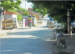  ?? JHONY OLIVARES ?? Calle 98 con carrera 9C, donde fueron asesinados a tiros los dos jóvenes.