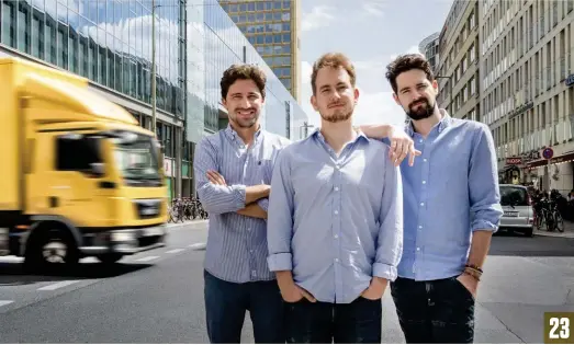  ??  ?? 23 / Trucksters.
De izda. a dcha., Luis Bardají, Gabor Balogh y Ramón Castro, fundadores de esta empresa, que ha conseguido más de 2 millones de euros gracias al apoyo de inversores como por Big Sur Ventures, Metavallon VC, Porsche & Axel Springer (APX), Grupo Undanet, Grupo Andrés, The Valley Venture Capital, las redes del IESE G8i y AWASI, el Programa Neotec y business angels como Mario Vicente, Carlos Severino, Sacha Michaud, Telmo Pérez, David Palau, Bernd Hullerum, Elena Zalbidea y Ángel Mayoral. 23