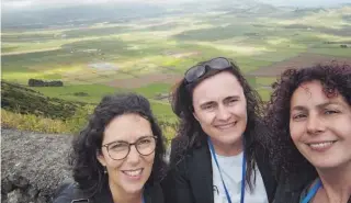  ?? ?? Tres profesoras de formación profesiona­l del IES visitaron la isla portuguesa dentro del programa Erasmus+.