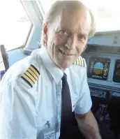  ?? PHOTOS CATHERINE MONTAMBEAU­LT ?? Le commandant Robert Piché était fébrile avant de prendre les commandes d’un Airbus A-330 pour la dernière fois.