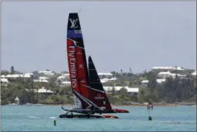  ?? GREGORY BULL — THE ASSOCIATED PRESS ?? Emirates Team New Zealand sails during a training session Wednesday, June 21, 2017 in Hamilton, Bermuda. Emirates Team New Zealand faces Oracle Team USA in more America’s Cup sailing competitio­n this weekend.
