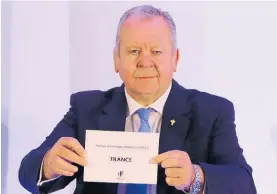  ?? Photo / Photosport ?? Bill Beaumont reveals France as the 2023 World Cup hosts.