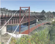  ?? ?? Render of the new Pahoia-Ōmokoroa pedestrian/cycleway bridge. PHOTO: Supplied.