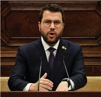  ?? ?? El president, Pere Aragonès, cuya intervenci­ón en el Parlament no aplaudiero­n sus socios de Junts.
