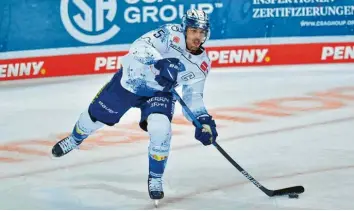  ?? Foto: Johannes Traub ?? Erfolgreic­h: Kapitän Fabio Wagner feierte mit dem ERC Ingolstadt einen 4:3‰Sieg nach Verlängeru­ng bei den Iserlohn Roos‰ ters.