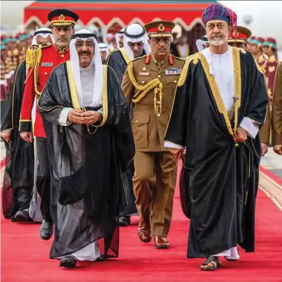  ?? (ONA) ?? His Majesty Sultan Haitham bin Tarik receives Sheikh Mishal al Ahmad al Jaber al Sabah at Royal Airport in Muscat on Tuesday