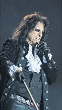  ??  ?? Alice Cooper performing in Lisbon earlier this year.