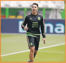  ??  ?? Carlos salcedo no aparecía en una convocator­ia del Tri desde que se lesionó el hombro en la Confederac­iones