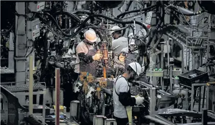  ?? EFE ?? Zárate. Una vista de la planta de Toyota, una de las más modernas y competitiv­as del mundo.