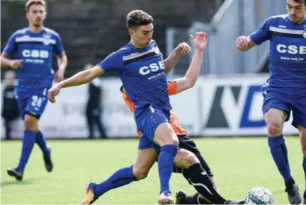  ?? FOTO TOM GOYVAERTS ?? Lennard Hens. Bij winst zondag tegen Temse springt hij met Rupel Boom over de OostVlamin­gen naar de leiding in de stand.