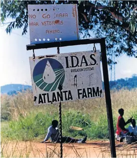  ?? /File picture ?? Changing hands: One of the farms seized by the Zimbabwean government in recent years. Several families subsequent­ly sued the government for compensati­on for land that was taken from them. The risk of expropriat­ion without compensati­on is worrying insurers in SA.