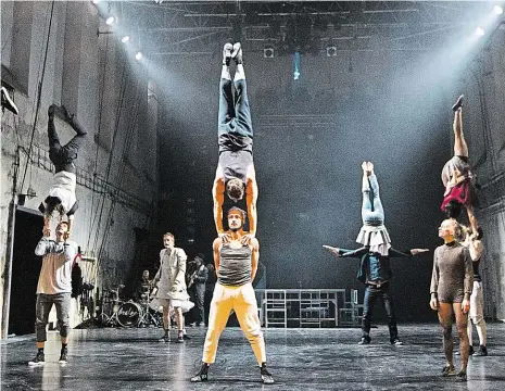  ?? Foto: Yan Renelt, MAFRA ?? Na jatkách Cirkus La Putyka při zkoušce představen­í Family v prostoru pražských Jatek78.