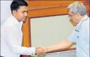  ?? PTI FILE ?? Pramod Sawant (left) was mentored by Manohar Parrikar.