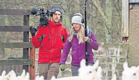  ??  ?? Stephen and Kate, the BBC crew filming This Farming Life at Armadale Farm.