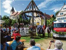  ?? Foto: Thomas Ruf ?? Im Juli hat die Sinninger Wehr ihr neues Einsatzfah­rzeug bei einem Fest gebührend gefeiert.