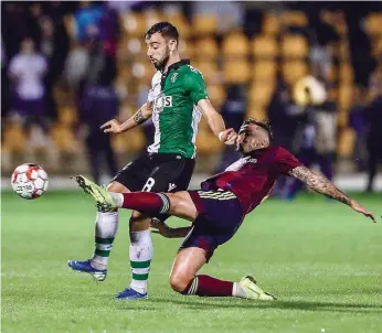  ??  ?? Bruno Fernandes entrou ao intervalo, Silas viu leões melhores na primeira parte