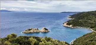  ?? (Photos Valérie Le Parc) ?? Port-Cros se distingue par un aspect sauvage présent sur la quasi-totalité de son territoire.