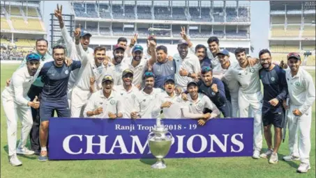  ?? PTI ?? With their 78-run win against Saurashtra at their home ground in Nagpur on Thursday, Vidarbha joined five teams who have won two consecutiv­e Ranji Trophy titles.