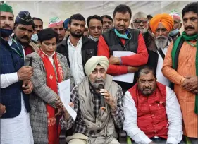  ??  ?? Farmer leader V.M. Singh addresses the media during the farmers’ protest against the three farm laws at the Ghazipur border, in New Delhi on Saturday. ANI